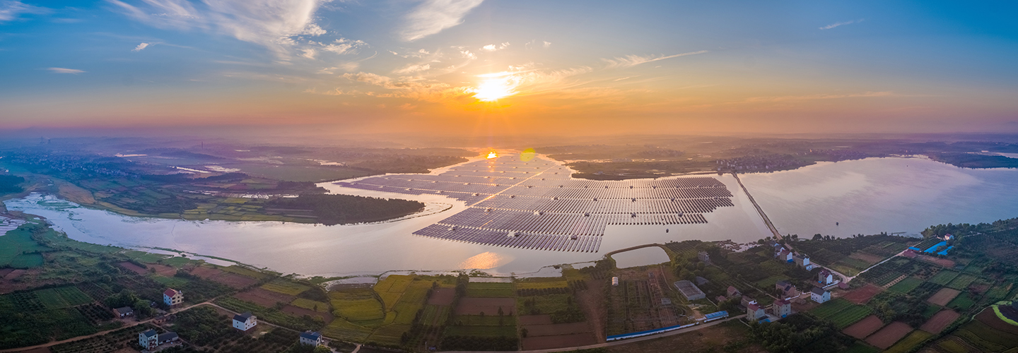必一运动科技江西鄱阳123.235MW “渔光互补”型光伏发电扶贫项目